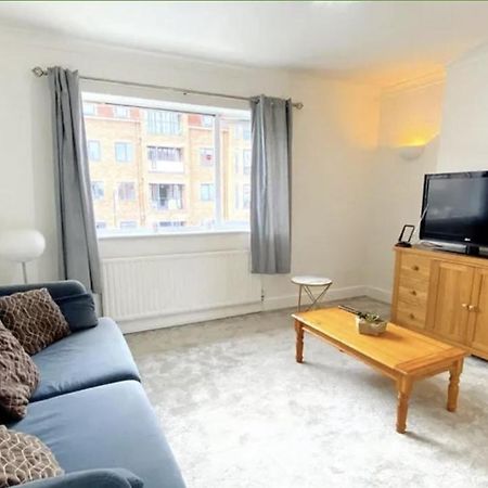 4 Bedroom Property Which Sleeps 8 Very Close To The Harry Potter Studio And Watford Junction מראה חיצוני תמונה
