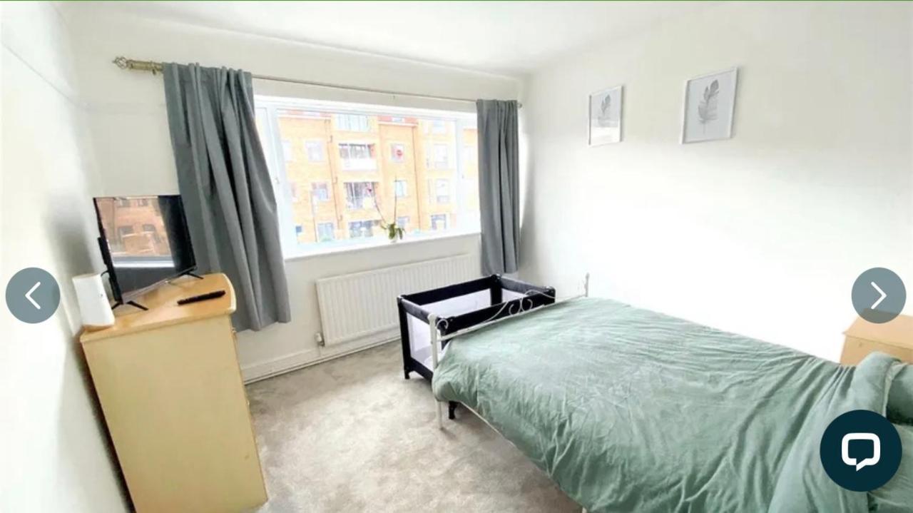 4 Bedroom Property Which Sleeps 8 Very Close To The Harry Potter Studio And Watford Junction מראה חיצוני תמונה