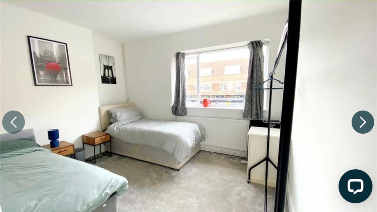 4 Bedroom Property Which Sleeps 8 Very Close To The Harry Potter Studio And Watford Junction מראה חיצוני תמונה